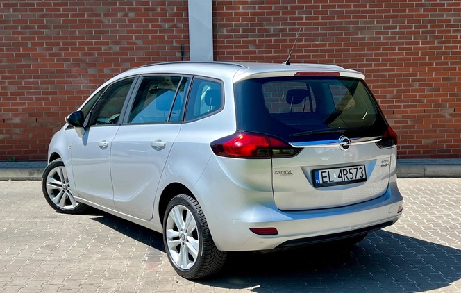 Opel Zafira cena 32900 przebieg: 183000, rok produkcji 2013 z Białogard małe 466